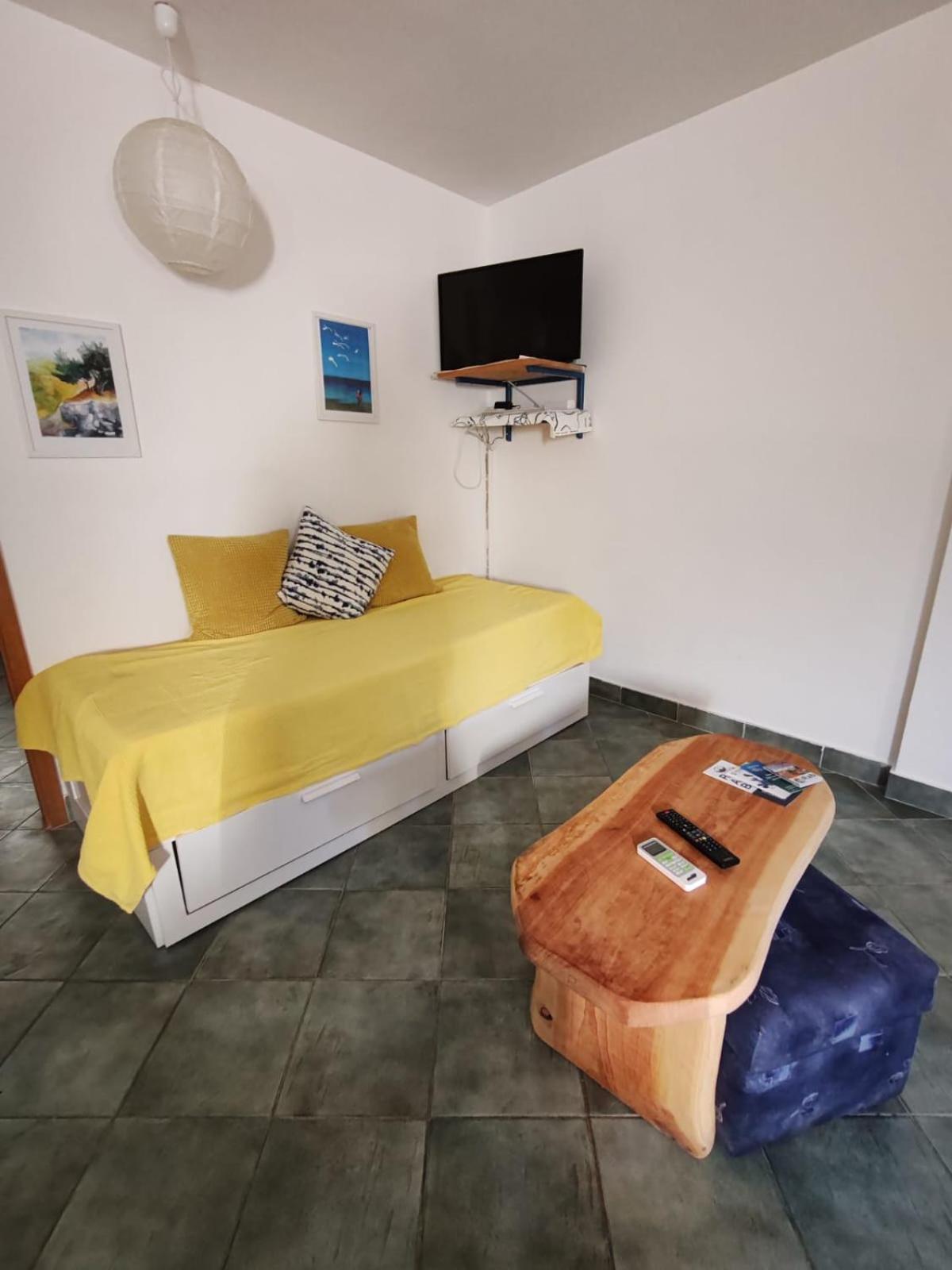 Apartments Aleksandra 라브 외부 사진